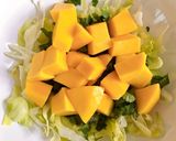 Hình bước làm 2 của món 🌱 Salad Xoài Ngò (Raw Vegan)