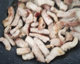 Foto del paso 5 de la receta: Wok de tallarines de arroz con gambones, secreto Ibérico y verduritas a la mantequilla