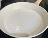 A picture of step 4 of Vietnamese black eyed peas sticky rice pudding! (Chè đậu trắng).