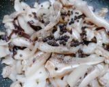 Hình bước làm 4 của món Giò thủ
