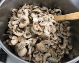 Foto del paso 1 de la receta: Champiñones al vino blanco