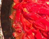 Foto del paso 3 de la receta: Lomo adobado con pimientos del piquillo