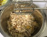 Foto langkah ke 3 dari resep Bubur Ayam Sakiceup (left over nasi soto ayam).