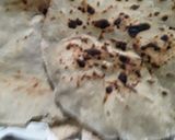 तिळाची लसूण चटणी व बाजरीच्या भाकरी (teelachi lasun chutney ani bajrichya bhakhri recipe in marathi) रेसिपी स्टेप 7 फोटो