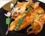 A picture of step 5 of Crab Sticks and Vegetable Tempura.