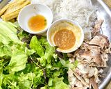 Hình bước làm 4 của món Bún cá cuốn chấm mắm dì Cẩn 🤤