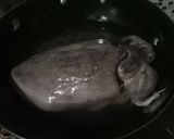 Foto langkah ke 1 dari resep Sotong masak hitam.