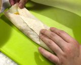 Foto langkah ke 5 dari resep Martabak telor mini.