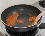 Gambar langkah 2 resipi Laksa Goreng.