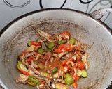 Foto langkah ke 4 dari resep Oseng Pete Pindang.