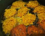 عکس مرحله 1 از دستور کوکو با سیب زمینی خام