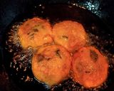 A picture of step 5 of Aloo Tikki.