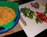 Foto langkah ke 1 dari resep 13. Mie Kuah tanpa Sayur.