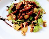 Mézes-borsos kacsamell csíkok körtés-diós ruccolával recept fázis 3 fotója