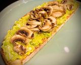 Foto del paso 7 de la receta: Desayuno saludable : Tostada verde de aguacate, huevo y champiñón
