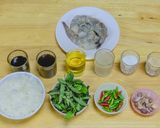 รูปขั้นตอนการทำที่ 1 ของ ข้าวผัด กะเพราคลุก กุ้ง กลิ่นหอมฟุ้ง รสชาติจัดจ้าน
