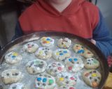 Foto del paso 3 de la receta: Cookies con bizcochuelo de cajita súper express! 🍪🍪🍪