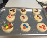 Foto del paso 3 de la receta: Galletas de mantequilla con m&m
