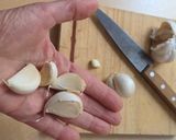 Foto del paso 2 de la receta: Lentejas al ajillo 🥣 Lentejas, si quieres las comes o si no las dejas ☺️Special for garlic lovers ❤️🧄