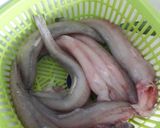 Hình bước làm 1 của món Canh cá khoai nấu hành lá