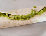 Foto del paso 4 de la receta: Rollitos rellenos de queso y guacamole