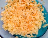 Une image de l'étape 1 de Avocat farci à la salade de scampis, surimi et mangue.