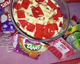A picture of step 10 of Mango tropical fruits trifle.