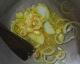 Foto langkah ke 4 dari resep Cumi Goreng Tepung Saus Mentega.