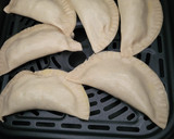 Foto del paso 3 de la receta: Empanadillas de espinacas, requesón y stilton en la freidora de aire