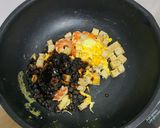 A picture of step 3 of Pad Thai with Shirataki Noodles and Fresh Shrimp.