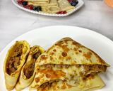 A picture of step 7 of Cheesy beef crepes.