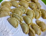 Foto langkah ke 2 dari resep Pastel Abon Mini.