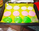 A picture of step 5 of Colorful French Macarons.