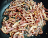 Foto del paso 2 de la receta: Ensalada de brotes tiernos y bacon
