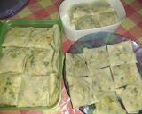 Foto langkah ke 6 dari resep Martabak telur sosis.