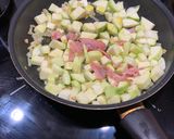 Foto del paso 4 de la receta: Espaguetis con calabacín y bacon