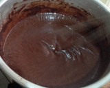 Foto langkah ke 3 dari resep Super Moist Steamed Chocolate Cake Juara NO mixer NO oven.