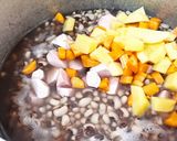 Foto del paso 2 de la receta: Potaje de frijoles carita o ojos negros