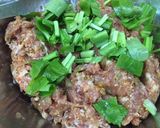 รูปขั้นตอนการทำที่ 2 ของ 🌶ลาบหมูทอด🐷