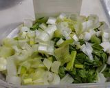 Foto del paso 1 de la receta: Amanida d'espinacs amb dátils i soja