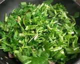 Hình bước làm 4 của món Canh cải thịt nạc tái chế từ thịt rang♻