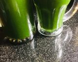 A picture of step 2 of Palak mint green juice.