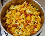 फूलगोभी की सब्जी (phoolgobi ki sabzi recipe in Hindi) रेसिपी चरण 3 फोटो