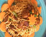 चिकन शेज़वान नूड्लस (Chicken Shezwan Noodles recipe in marathi) रेसिपी स्टेप 5 फोटो 