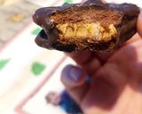 Foto del paso 4 de la receta: Bombones helados de chocotorta