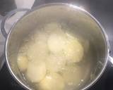 Easy cheesy mashed potato with spring onions