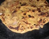 A picture of step 4 of Stuffed paratha.