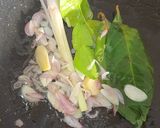Foto langkah ke 2 dari resep Ayam tomat (bs utk mpasi 9+).