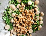 Foto langkah ke 4 dari resep Tumis Kacang Panjang Bakso Tahu.