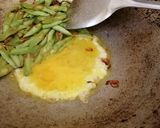 Gambar langkah 3 resipi Kacang Buncis Goreng Dengan Telur.